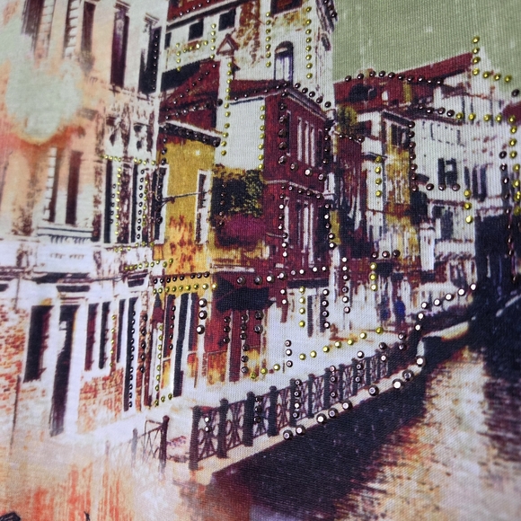 Alia Cityscape Bling Women's Top - Picture 5 of 8